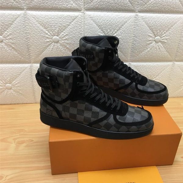 047 high-quality men's designer casual sports shoes trendy brand outdoor casual shoes, fast delivery in the original box, Black
047 high-quality men's designer casual sports shoes trendy brand outdoor casual shoes, fast delivery in the original box, Black