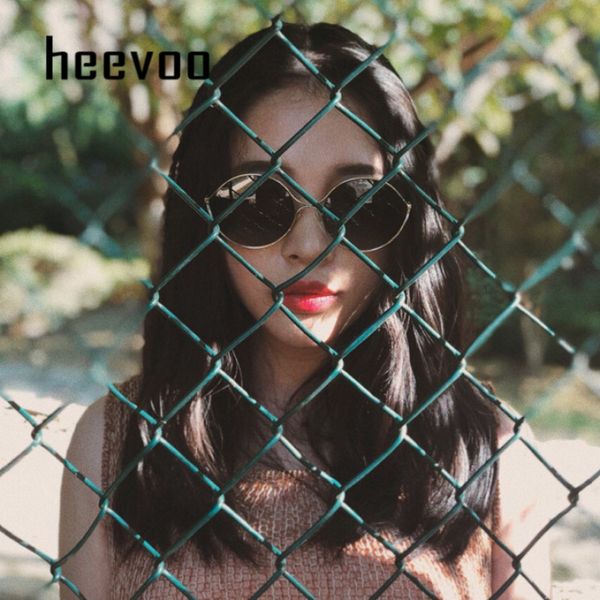 round oversized sunglasses oval brand design fashion trendy metal sun glasses gradient sol gafas oculos eyewear clear resin, White;black
round oversized sunglasses oval brand design fashion trendy metal sun glasses gradient sol gafas oculos eyewear clear resin, White;black