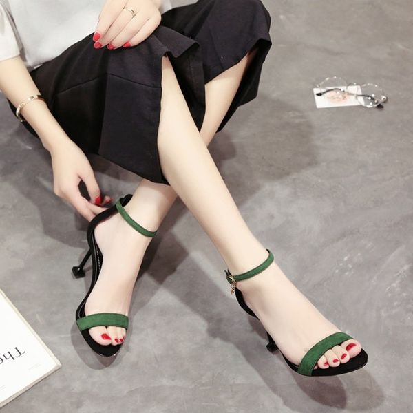 2020 new style korean-style spool heels straight-line buckle sandals women's man-made diamond mixed colors cover heel suede high, Black
2020 new style korean-style spool heels straight-line buckle sandals women's man-made diamond mixed colors cover heel suede high, Black