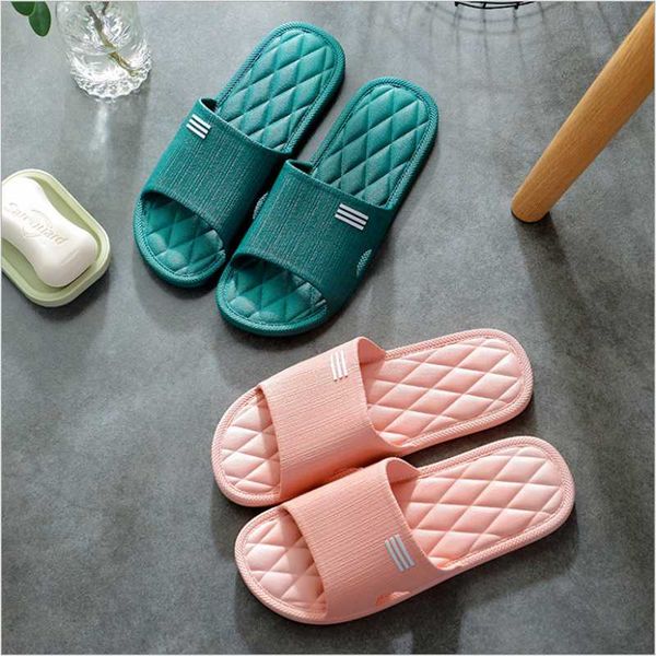 2020 new hollow massage indoor light slippers female bathroom non slip slipper beach flip flops summer couple fashion slides 5z, Black
2020 new hollow massage indoor light slippers female bathroom non slip slipper beach flip flops summer couple fashion slides 5z, Black