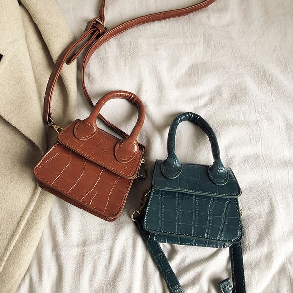 mini handbags new 2020 korean version of simple fashion shoulder bag women fashion all-match portable messenger bag
mini handbags new 2020 korean version of simple fashion shoulder bag women fashion all-match portable messenger bag
