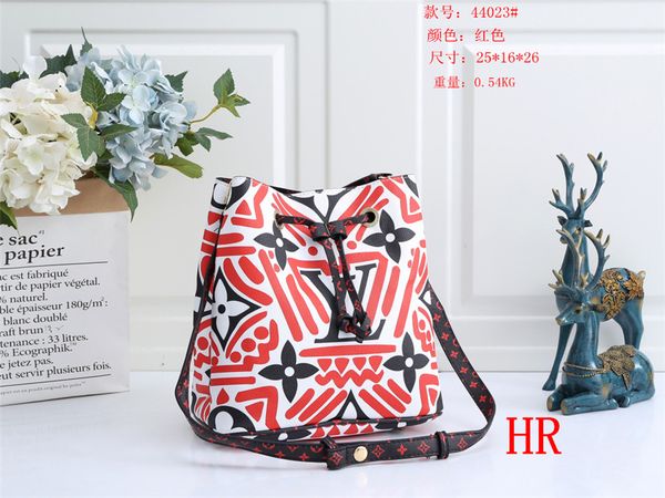 сумки мода женщин сумка кожаные сумки на ремне crossbody сумки для женщин сумки кошелек горячая продажа, Black
сумки мода женщин сумка кожаные сумки на ремне crossbody сумки для женщин сумки кошелек горячая продажа, Black