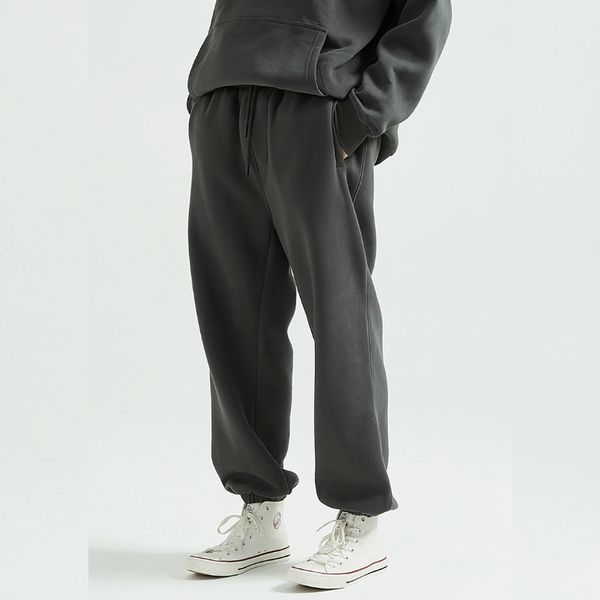 winter relaxed fit fleece sweatpants hip hop elastic waist jogger pants three-pocket, Black 
winter relaxed fit fleece sweatpants hip hop elastic waist jogger pants three-pocket, Black