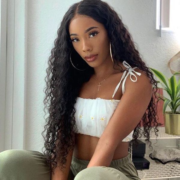 13x6 curly hair lace front wigs long wigs human hair for black women 26 inch curly black color hair
13x6 curly hair lace front wigs long wigs human hair for black women 26 inch curly black color hair