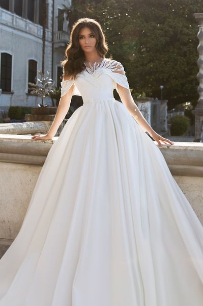 elegant wedding dresses bridal gowns for girls halter rhinestone beading lace applique wedding gowns court train robe de mariée custom made, White
elegant wedding dresses bridal gowns for girls halter rhinestone beading lace applique wedding gowns court train robe de mariée custom made, White
