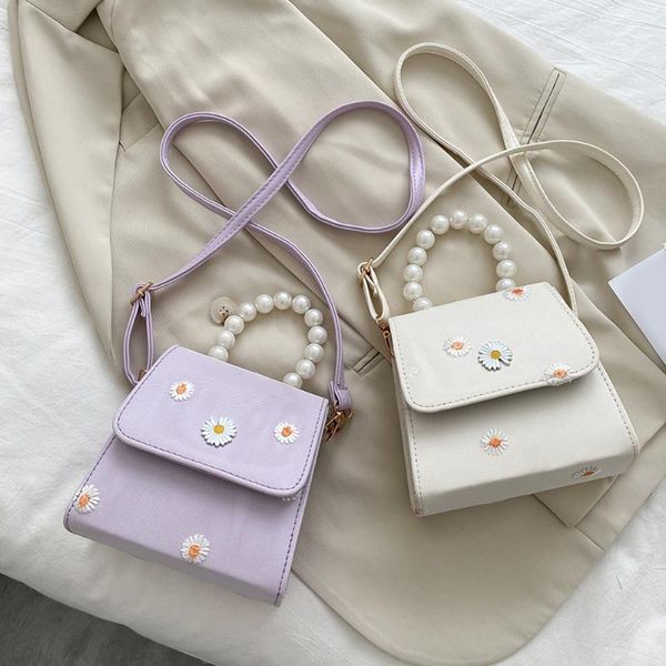 women pearl handbag daisy flower totes shoulder bags classic texture creative design chic pu elegant crossbody pouch
women pearl handbag daisy flower totes shoulder bags classic texture creative design chic pu elegant crossbody pouch