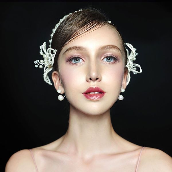 мода pearl soft chain оголовье оголовье белая бабочка headdress женщины аксессуары свадебные аксессуары для волос, Golden;silver
мода pearl soft chain оголовье оголовье белая бабочка headdress женщины аксессуары свадебные аксессуары для волос, Golden;silver