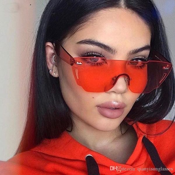 oversized sunglasses for women rimlesss transparent lady female sea color red pink yellow sun glasses desol 2018, White;black
oversized sunglasses for women rimlesss transparent lady female sea color red pink yellow sun glasses desol 2018, White;black