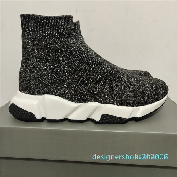 2020 new designer shoes speed runner trainer black red oreo triple black flat fashion sock boots casual sneaker d06
2020 new designer shoes speed runner trainer black red oreo triple black flat fashion sock boots casual sneaker d06