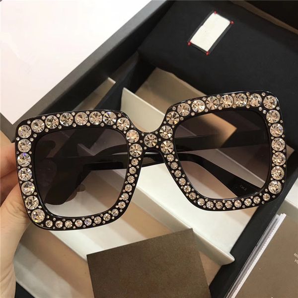 fashion italy brand luxury sunglasses women lady 0148 design with diamond large frame sun glasses come with original box, White;black
fashion italy brand luxury sunglasses women lady 0148 design with diamond large frame sun glasses come with original box, White;black