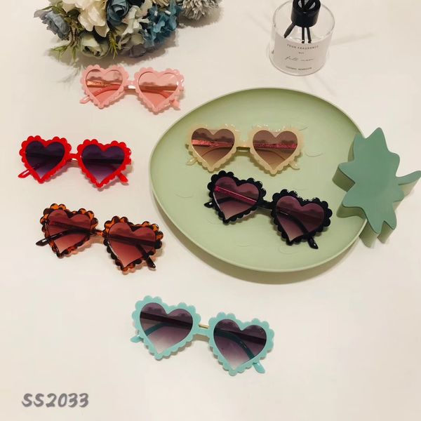 sunglasses the heart wavy edge plastic glasses 2033 baby children's personality uv400 shading mirror manufacturer, White;black
sunglasses the heart wavy edge plastic glasses 2033 baby children's personality uv400 shading mirror manufacturer, White;black