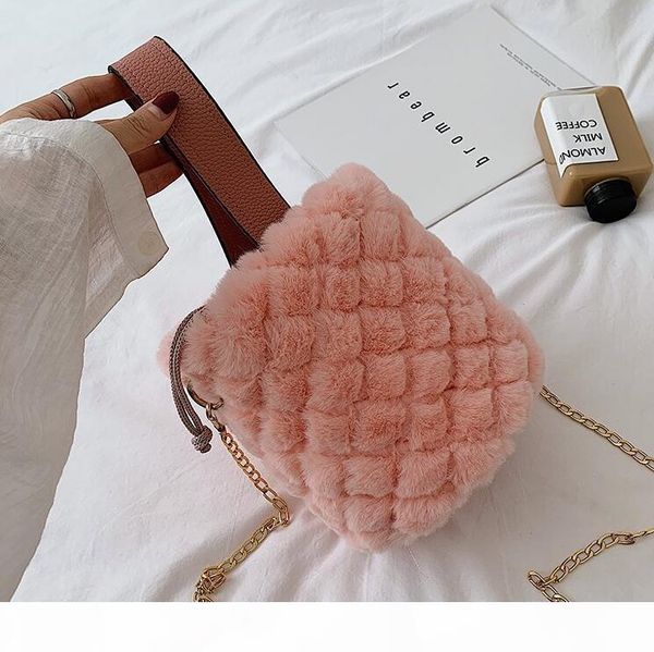 chain bucket bag girl shoulder crossbody women plush bags lady mini handbags autumn winter bag
chain bucket bag girl shoulder crossbody women plush bags lady mini handbags autumn winter bag