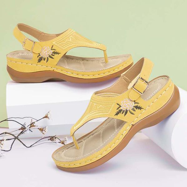 2020 women summer shoes fashion flat heel clip toe feet roman buckle large size female sandals comfortable sandalias mujer, Black
2020 women summer shoes fashion flat heel clip toe feet roman buckle large size female sandals comfortable sandalias mujer, Black