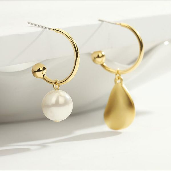 2020 new style european and american style asymmetrical pearl and water drop shape trendy fashion personality earrings 040, Silver
2020 new style european and american style asymmetrical pearl and water drop shape trendy fashion personality earrings 040, Silver