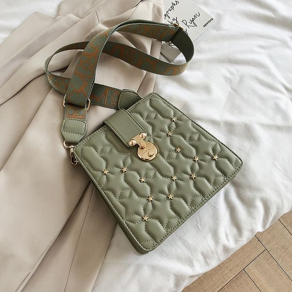 french texture popular bag 2020 new fashion net red messenger bag summer all-match shoulder
french texture popular bag 2020 new fashion net red messenger bag summer all-match shoulder