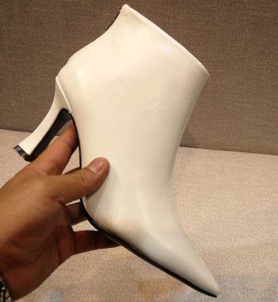 fashion leather star women shoes woman leather short autumn winter ankle fashion brand women boots 01 px33, Black
fashion leather star women shoes woman leather short autumn winter ankle fashion brand women boots 01 px33, Black