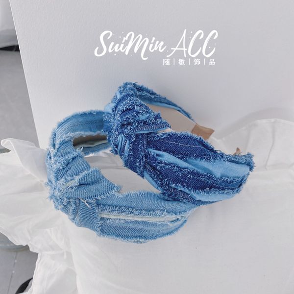 2020 new women folds denim fabric hair hoop solid color hair ornament headband cross headbands fashion accessories
2020 new women folds denim fabric hair hoop solid color hair ornament headband cross headbands fashion accessories