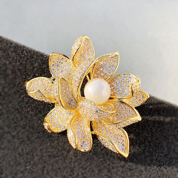 beautiful luxury zircon lotus flower rhinestone brooch pin elegant crystal pearl brooches for women winter coat corsage jewelry, Gray
beautiful luxury zircon lotus flower rhinestone brooch pin elegant crystal pearl brooches for women winter coat corsage jewelry, Gray