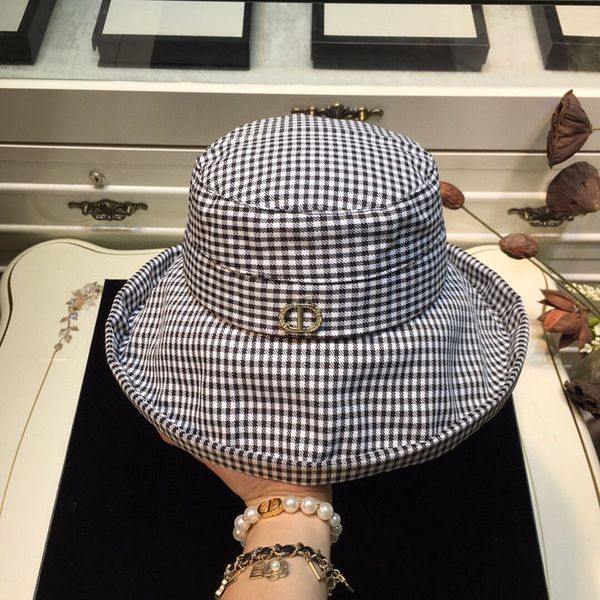 houndstooth autumn and winter fisherman hat baseball cap hat ladies double-sided fisherman hat scarf silk turban
houndstooth autumn and winter fisherman hat baseball cap hat ladies double-sided fisherman hat scarf silk turban