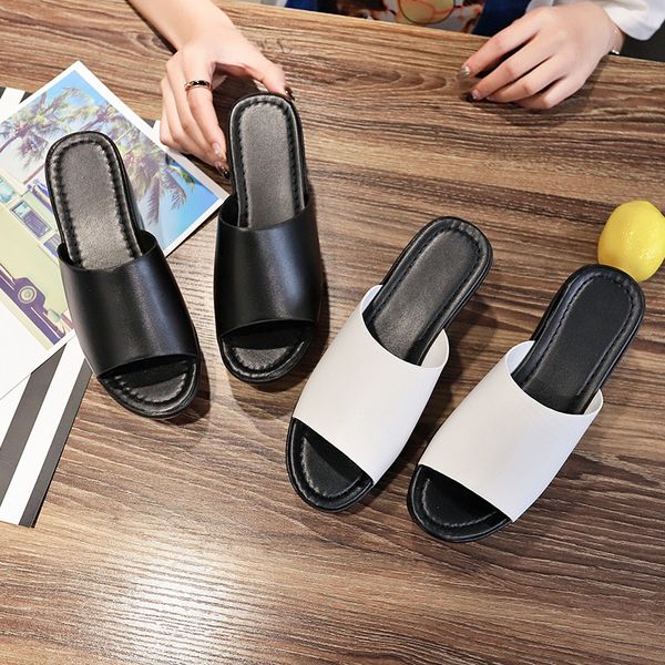 dress shoes foreign trade slipper women's summer sandals 2021 fashion all-match platform bottom slanted heel mom, Black
dress shoes foreign trade slipper women's summer sandals 2021 fashion all-match platform bottom slanted heel mom, Black