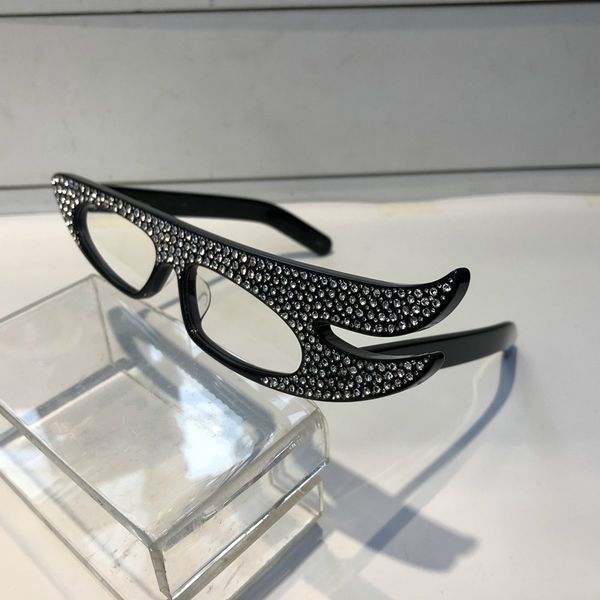 luxury sparkling diamond 0240 sunglasses specially designer angel wings frame popular uv protection sunglasses style for women, White;black
luxury sparkling diamond 0240 sunglasses specially designer angel wings frame popular uv protection sunglasses style for women, White;black
