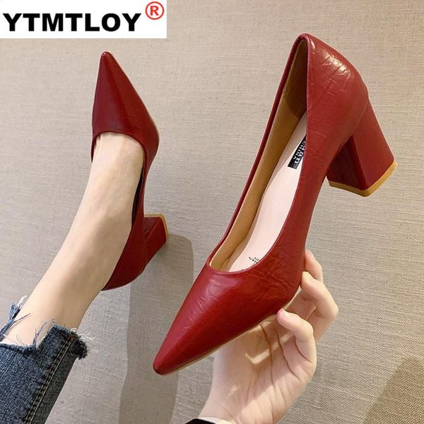 spring autumn new pointed high heels thick heel single shoes women's banquet wedding shoes professional women's pumps size 35-39, Black
spring autumn new pointed high heels thick heel single shoes women's banquet wedding shoes professional women's pumps size 35-39, Black