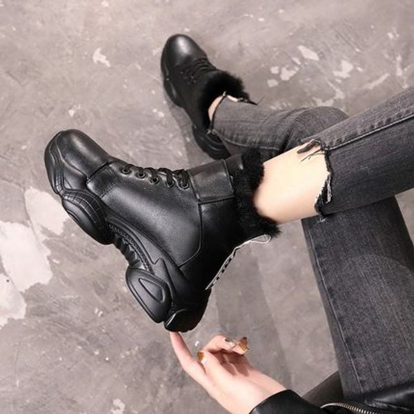 snow boots 2020 new winter women's shoes plus velvet shoes net red wild thick boots, Black
snow boots 2020 new winter women's shoes plus velvet shoes net red wild thick boots, Black