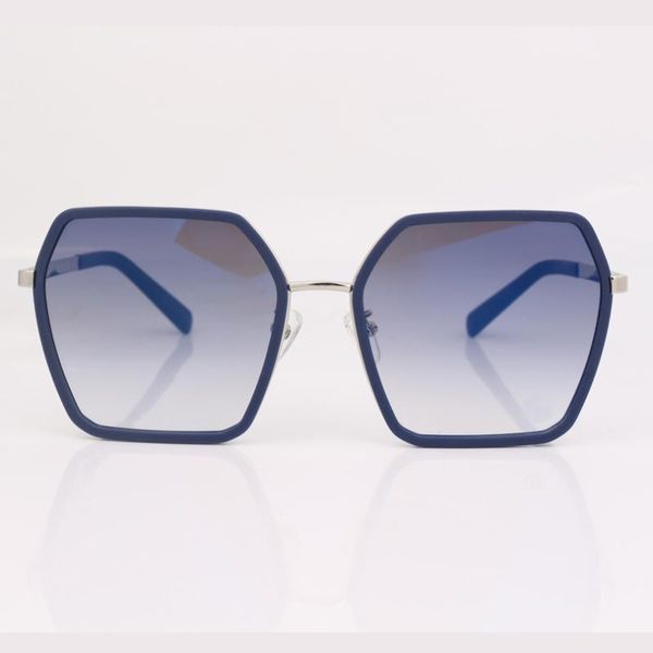 blue square frame fashion women sunglasses blue gradient lens, White;black 
blue square frame fashion women sunglasses blue gradient lens, White;black
