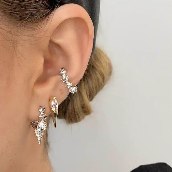 2020 new dangle charm earrings factory delicate lovely cute long spike drop big cz paved trendy simple geometric jewelry, Golden;silver
2020 new dangle charm earrings factory delicate lovely cute long spike drop big cz paved trendy simple geometric jewelry, Golden;silver