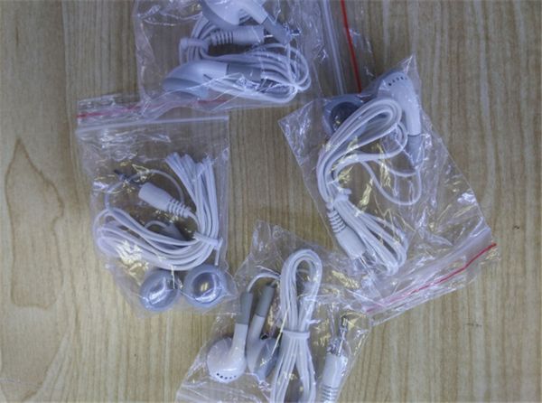 company gift mini portable in-ear earphone mp3 player earphone for music player tablet mobile phone with opp bag
company gift mini portable in-ear earphone mp3 player earphone for music player tablet mobile phone with opp bag