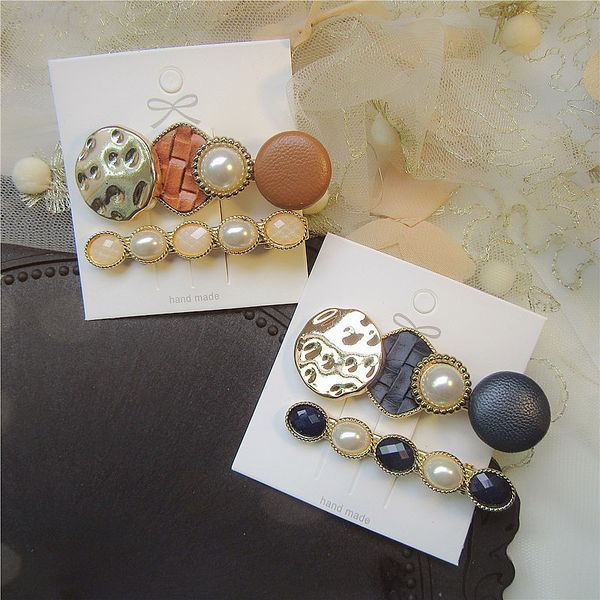 2 pcs korean simple vintage imitation pearl leather geometric hairpins temperament fashion girl women duckbill clip headwear
2 pcs korean simple vintage imitation pearl leather geometric hairpins temperament fashion girl women duckbill clip headwear