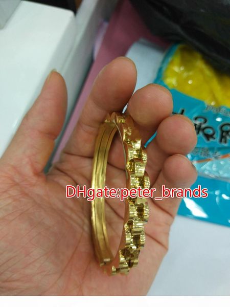 stainless steel men's bangles gold silver luxury style fashion bracelet size around 19cm fresh arrivals 2018, Golden;silver
stainless steel men's bangles gold silver luxury style fashion bracelet size around 19cm fresh arrivals 2018, Golden;silver