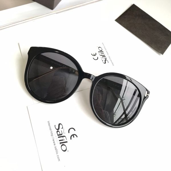 0642 sunglasses luxury women designer fashion square frame uv protection lens popular summer style sunglasses come with case, White;black
0642 sunglasses luxury women designer fashion square frame uv protection lens popular summer style sunglasses come with case, White;black