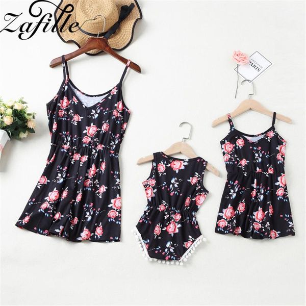 zafille мать и дочь одежда летней suspender цветочная printed комбинезоны семья matching одежда мамочка и me family look, Blue
zafille мать и дочь одежда летней suspender цветочная printed комбинезоны семья matching одежда мамочка и me family look, Blue