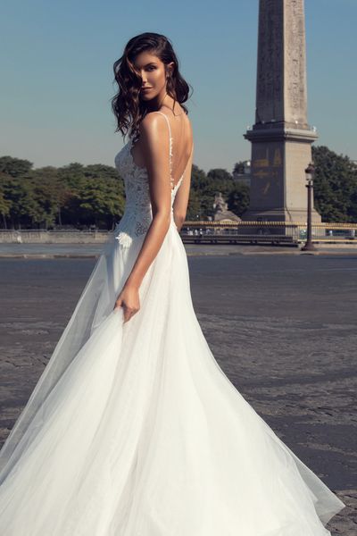 wedding dresses sleeveless a line beach women dress with bridal gowns bride gowns lace applique party dress, White
wedding dresses sleeveless a line beach women dress with bridal gowns bride gowns lace applique party dress, White