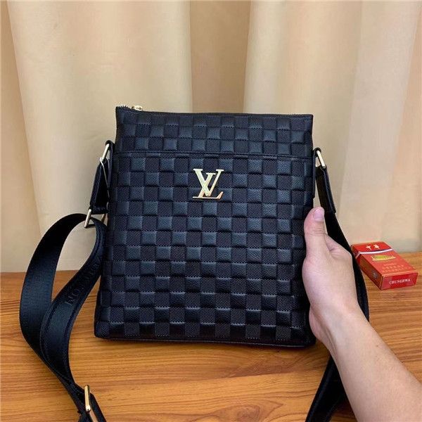 941-4 delivery men's fashion handbag classic retro handbag shoulder bag 25*28*8
941-4 delivery men's fashion handbag classic retro handbag shoulder bag 25*28*8