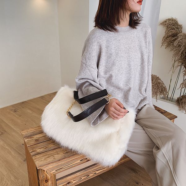 мода плюшевые большой мешок женщина 2020 осень и зима новой цепи сумка сумки totter
мода плюшевые большой мешок женщина 2020 осень и зима новой цепи сумка сумки totter