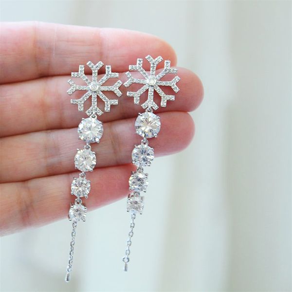 Junerain Brand New Fashion Hanging Earrings for Women Silver Color Dangle Earrings Snowflake Crystal Zircon Wedding Drop Earring Jewelry
Junerain Brand New Fashion Hanging Earrings for Women Silver Color Dangle Earrings Snowflake Crystal Zircon Wedding Drop Earring Jewelry