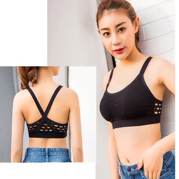 women sports tube underwear seamless one-piece color shoulder strap wrapped chest without rims with chest pad yoga underwear, White;black
women sports tube underwear seamless one-piece color shoulder strap wrapped chest without rims with chest pad yoga underwear, White;black