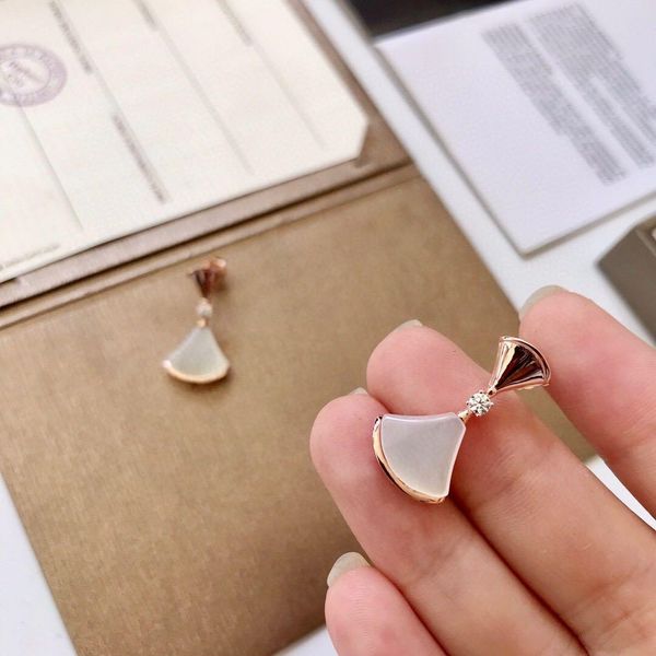 luxury designer jewelry women earrings lock stud earrings stainless steel silver rose gold 18k gold elagant key stud fashion sty with box 14, Golden
luxury designer jewelry women earrings lock stud earrings stainless steel silver rose gold 18k gold elagant key stud fashion sty with box 14, Golden