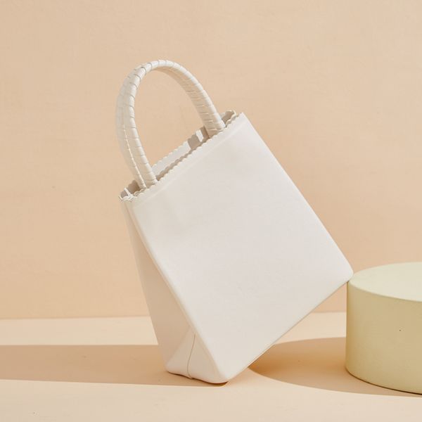 large capacity shoulder tote 2020 new crossbody shopping fashionable all-match hand bag for women
large capacity shoulder tote 2020 new crossbody shopping fashionable all-match hand bag for women