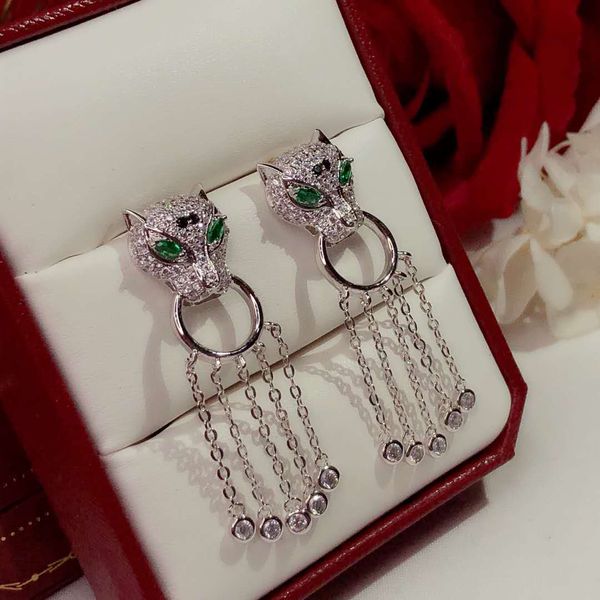 Designer Earrings Luxury IOUS Fashion Designer 925 Sterling Silver Ear Pins Emerald Diamond Ear Studs with Original Box
Designer Earrings Luxury IOUS Fashion Designer 925 Sterling Silver Ear Pins Emerald Diamond Ear Studs with Original Box