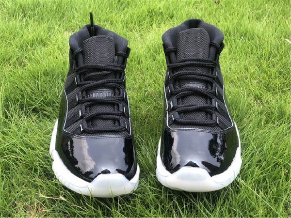 2020 new 11 25th anniversary black white metallic sliver real carbon fiber men basketball shoes jumpman 23 sports mens trainers
2020 new 11 25th anniversary black white metallic sliver real carbon fiber men basketball shoes jumpman 23 sports mens trainers