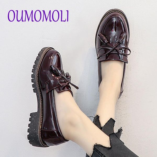 2020 new women tassel bow patent leather flats spring autumn round thick heel casual vintage wild loafers shoes woman j138, Black
2020 new women tassel bow patent leather flats spring autumn round thick heel casual vintage wild loafers shoes woman j138, Black
