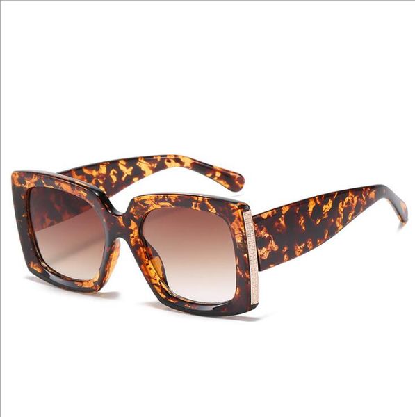 new square frame sunglasses trendy sunglasses women fashion wild wide-leg glasses, White;black
new square frame sunglasses trendy sunglasses women fashion wild wide-leg glasses, White;black