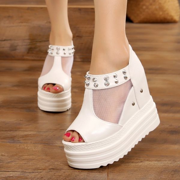 2020 мода платформа peep toe женская обувь rivet сандалии t-ремешок высокие каблуки клин повседневная обувь летние кожаные сандалии гладиато, Black
2020 мода платформа peep toe женская обувь rivet сандалии t-ремешок высокие каблуки клин повседневная обувь летние кожаные сандалии гладиато, Black