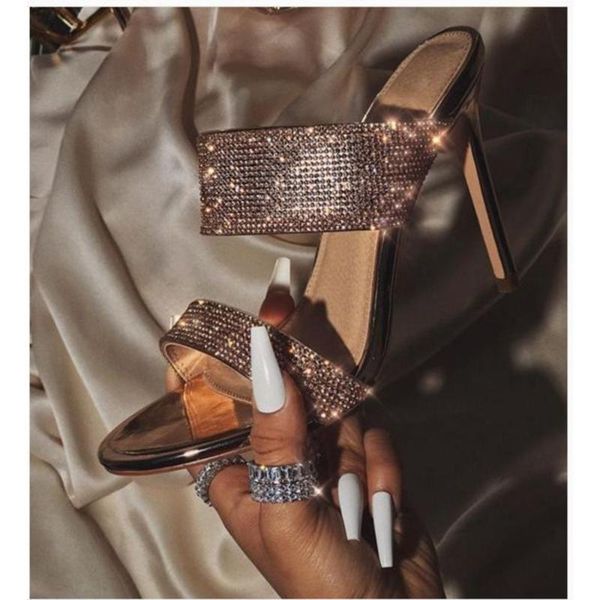 ткань sequined новое лето высокие каблуки тапочки открытым носком тонкие каблуки кристалл мулов женская обувь тапочки pu размер 35-42, Black
ткань sequined новое лето высокие каблуки тапочки открытым носком тонкие каблуки кристалл мулов женская обувь тапочки pu размер 35-42, Black