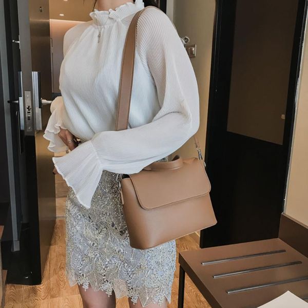 bag for women shoulder bag messenger handbag retro simple wild 2020 new wild shoulder messenger small square
bag for women shoulder bag messenger handbag retro simple wild 2020 new wild shoulder messenger small square