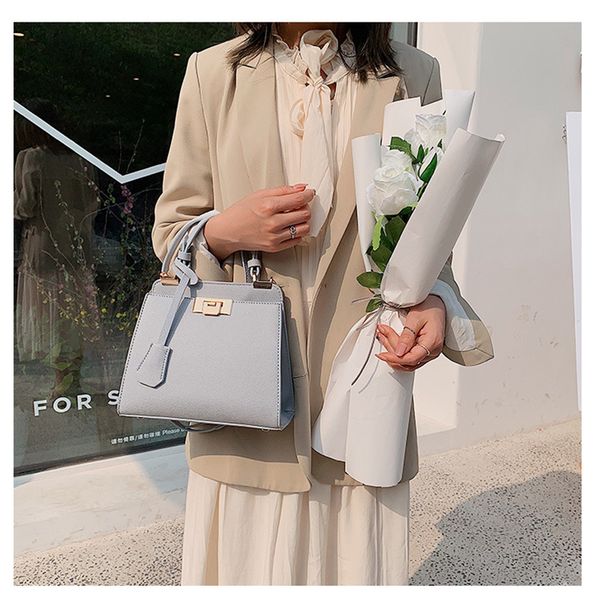 women's small square bags 2020 new net red envelope handbag large capacity simple shoulder bag messenger bag girl's tote
women's small square bags 2020 new net red envelope handbag large capacity simple shoulder bag messenger bag girl's tote