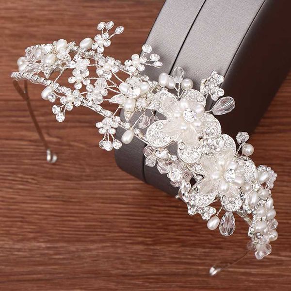 bride tiara rhinestone pearl flower crown wedding hair accessories women bridal crown headband hair ornaments princess diadem, Golden;silver
bride tiara rhinestone pearl flower crown wedding hair accessories women bridal crown headband hair ornaments princess diadem, Golden;silver